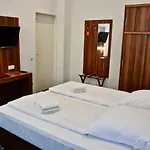 Aparthotel Christie