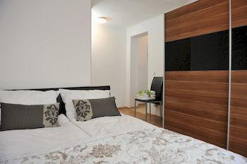 Christie Aparthotel